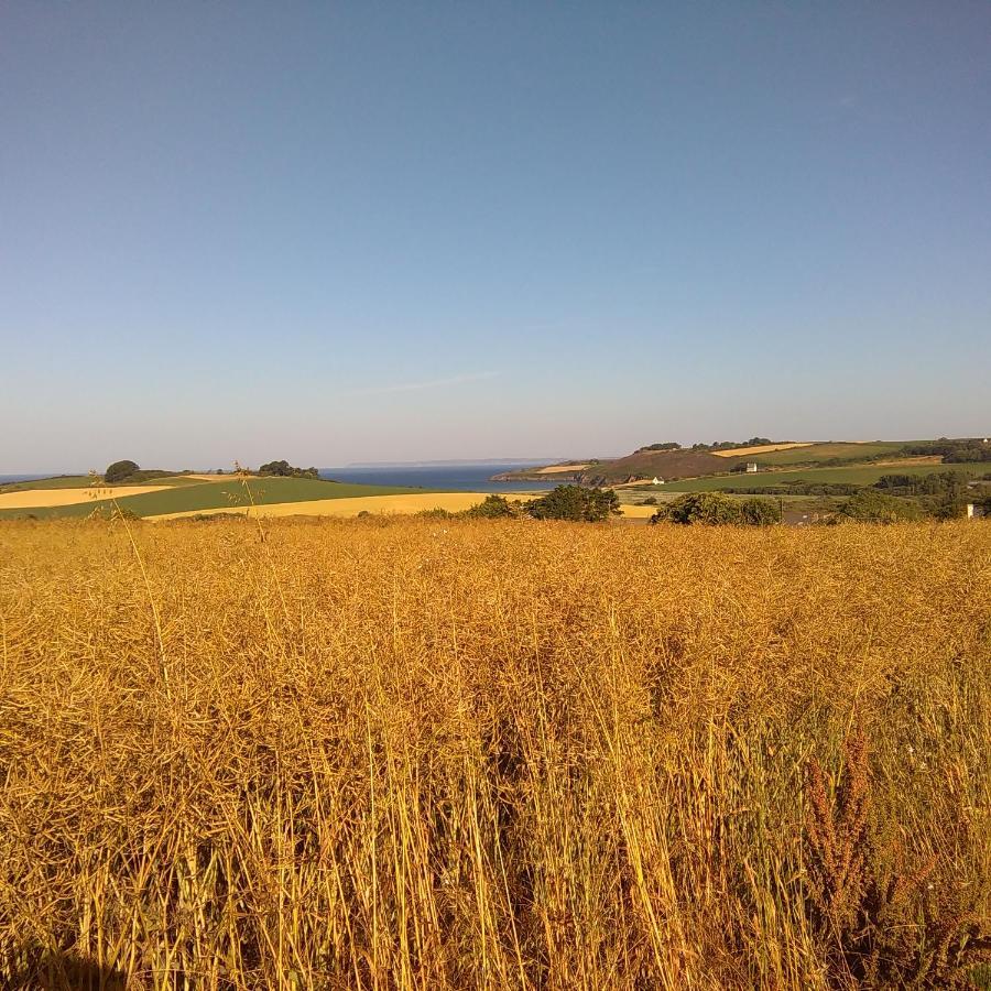 Ploeven Loue Chambre Chez L Habitant Acces A La Cuisine A 10 Mn Des Plages מראה חיצוני תמונה